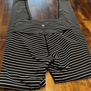 Lululumon Wunder Unders 4